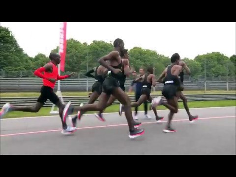 Hoy se ha hecho historia. Eliud Kipchoge 2:00:24 en maratón.