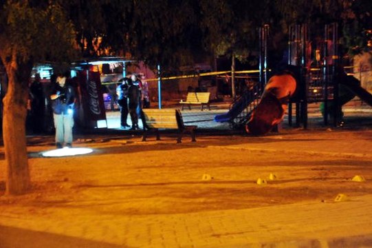 Çocuk Parkına Ateş Açıldı: 2'si Çocuk, 3 Yaralı