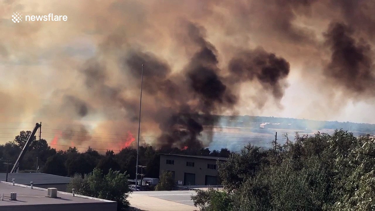 Apocalyptic scenes as dark plumes of smoke fill Sandy, Utah sky after fire breaks out