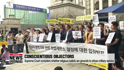 Télécharger la video: Supreme Court considers cases of conscientious objectors