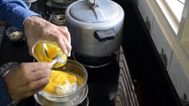 eggless mango cake recipe in pressure cooker in hindi - मेन्गो केक
