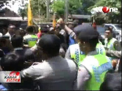 Unjuk Rasa Mahasiswa PMII Berujung Ricuh