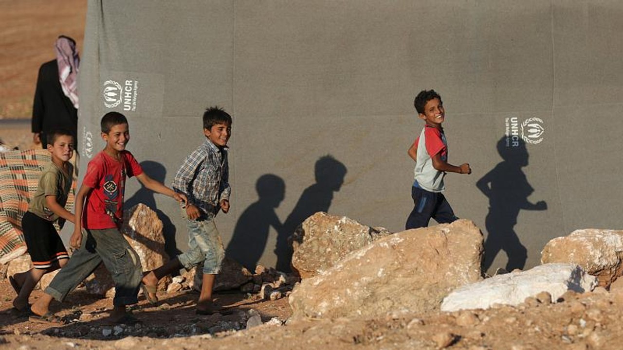 Russian and Syrian forces prepare for offensive...