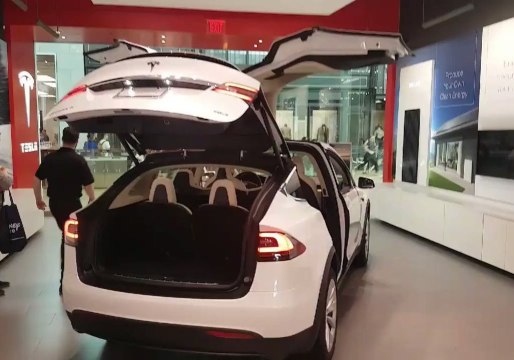 Shoppers Flee as Shots Fired in Toronto Mall