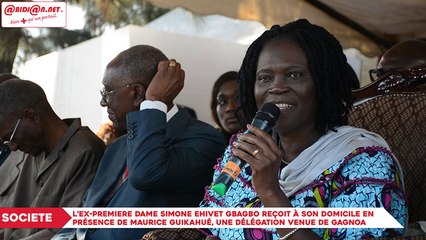 L’ex-première dame Simone Gbagbo reçoit à son domicile en présence de Maurice Guikahué, une délégation venue de Gagnoa