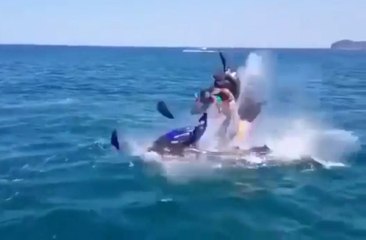 Baba Oğul Beraber Bindikleri Jet Ski Denizde Bomba Gibi Patladı