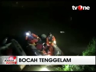 Télécharger la video: Seorang Bocah Tenggelam di Kali Ciliwung