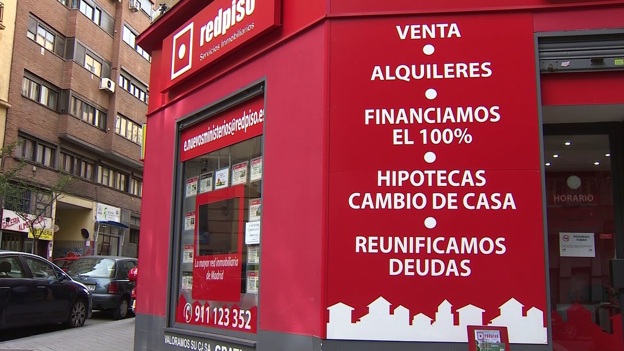 La firma de hipotecas sobre viviendas modera su aumento en junio