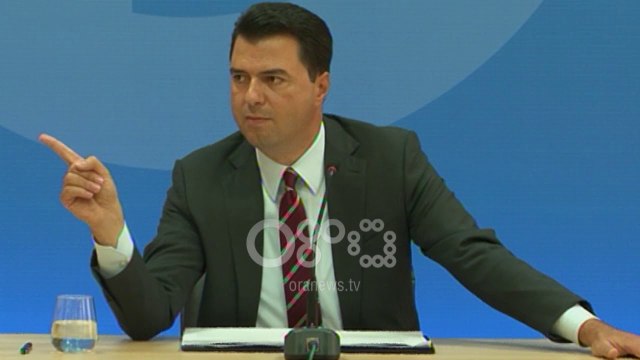 Ora News - Basha: Rama të tërheqë ligjin për Teatrin, ose pasojat do jenë deri në përplasje civile