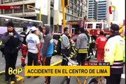 Cercado: tres heridos tras aparatoso choque de auto contra semáforo