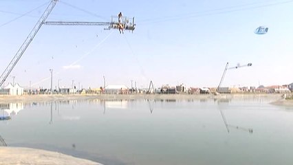 Dünya Motokros Şampiyonası" Öncesi Su Kayağı Gösterisi Nefes Kesti