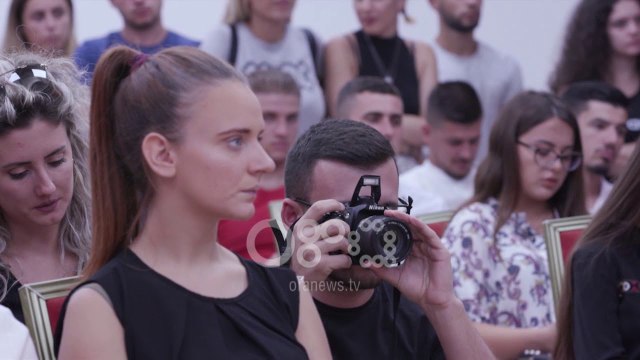 Ora News - Kryemadhi: Ditët e nxehta të politikës nisin në shtator