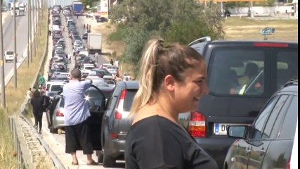 Kapıkule’de Çift Sıra Gurbetçi Kuyruğu 6 Kilometreye Ulaştı