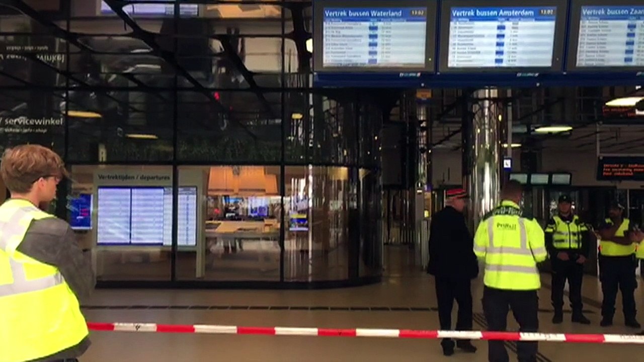 Ataque com faca deixa dois feridos em Amsterdã