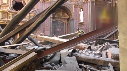 로마 한복판 16세기 성당 붕괴...긴급 대피 / YTN