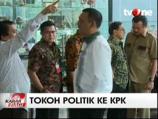 Akbar Tanjung dan Mahfud MD Jenguk Anas di KPK