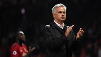 下载视频: Guardiola defends 'top manager' Mourinho