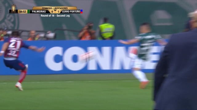 Football : L'incroyable centre-tir d'Arzamendia n'a pas sauvé Cerro Porteno