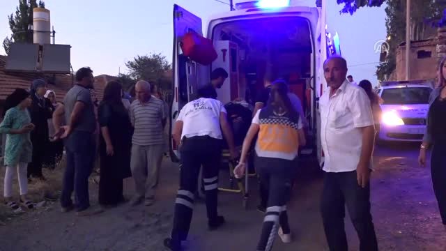 Freni Boşalan Otomobil Yayaya Çarptı