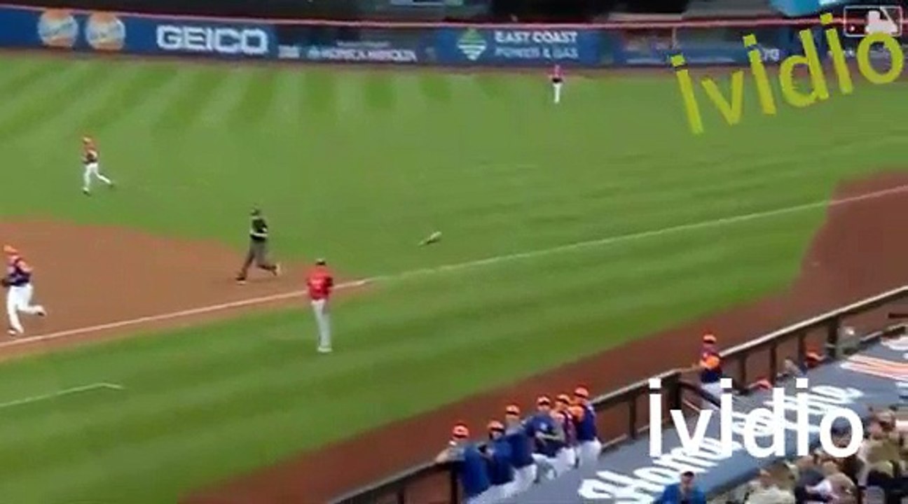 Someone Give Him A W: Man Saves Kids From A Flying Bat At The Right Time!