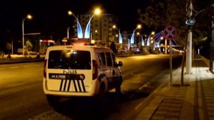 İki Grup Arasında Bıçaklı Kavga: 1 Ağır Yaralı