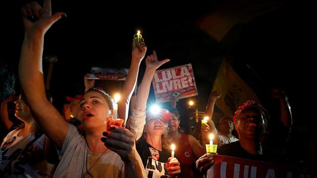 Бразилия: Лулу да Силву не допустили до выборов