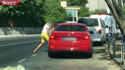 Tartıştığı eşi otomobilin kapılarını kilitleyip gaza bastı! Az daha canından oluyordu