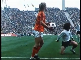 Paul Breitner SKILLS World Cup