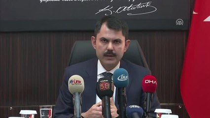 Bakan Kurum: " Foça'da Akaryakıt Kirliliği Oluştu. Şu An Konu Kontrol Altında"