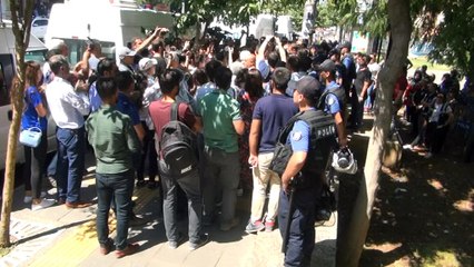 Polis, kayıp yakınlarının eylemine izin vermedi