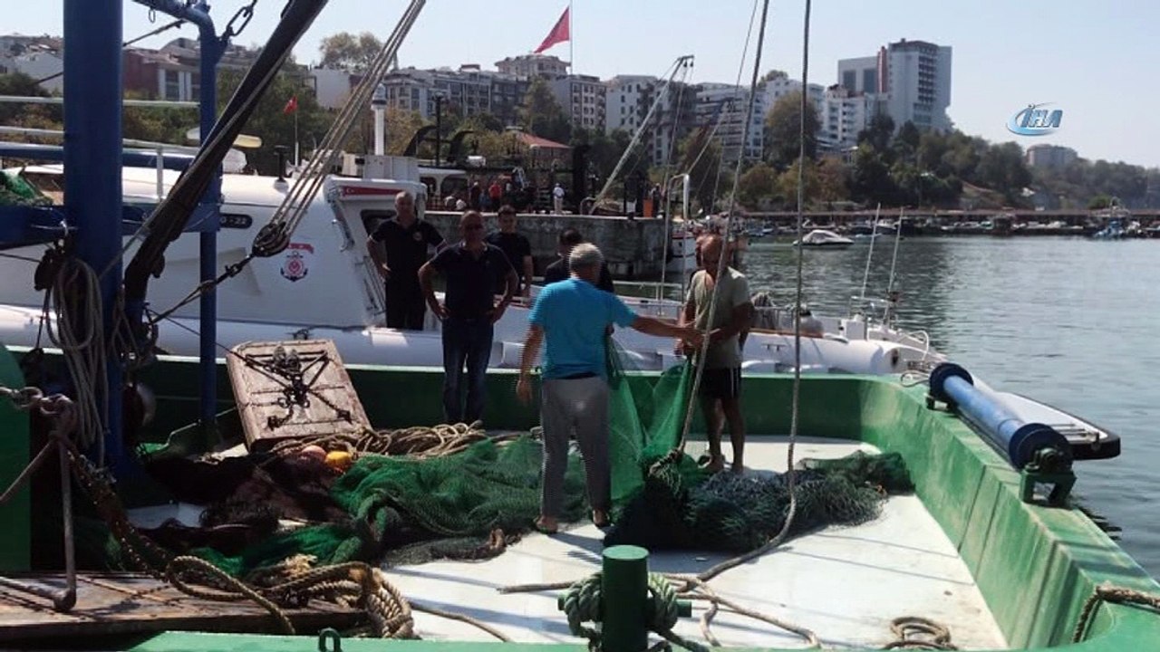 Avlanma yasağı kalktı, balıkçılar sahil güvenlik ekiplerinin sıkı denetimine alındı