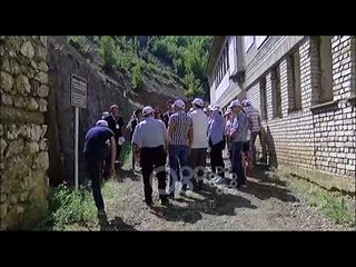 Ora News - Burgu i Spaçit i kthyer në gërmadhë