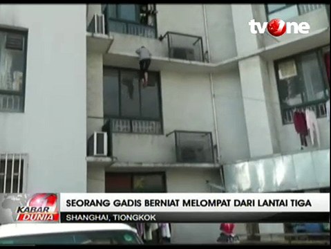 Aksi Dramatis Penyelamatan Bunuh Diri Seorang Wanita di Tiongkok