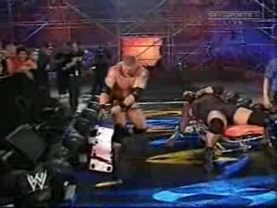 Stretcher Match - Brock Lesnar vs Big Show
