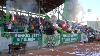 Bal Ekibinden Görkemli Sezon Açılışı