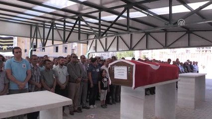 Görev Başında Kalbine Yenik Düşen Polis Defnedildi