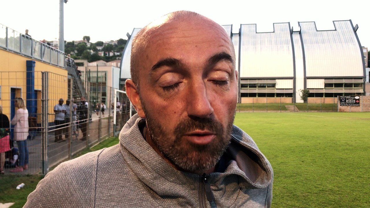 National 2 : la réaction de David Le Frapper, le coach de l'OM après la défaite contre l'Athlético Marseille