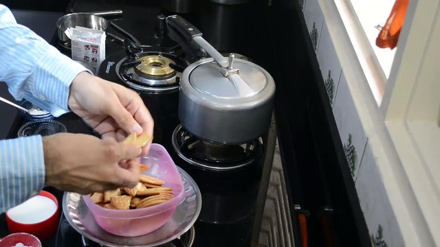 Britannia Biscuits - Vita Marie Gold Cake recipe in Hindi - ब्रिटॅनिया बिस्किट्स - विटा मरी गोल्ड केक रेसिपी इन हिन्दी