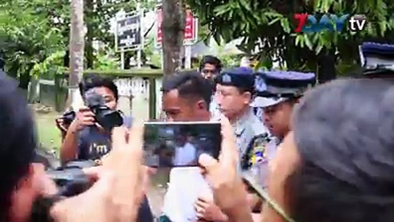 အင္းစိန္ေထာင္ေရာက္ေနတဲ့ ဒါရိုက္တာမိုက္တီးကို ရုံးထုတ္ရမန္ယူ ၾသဂုတ္ - ၃၁ ၊၂၀၁၈ မူးယစ္​မႈနဲ႔ ဖမ္​းဆီးခံထားရတဲ့ ဒါ႐ိုက္​တာမိုက္​တီးကို ဒီ​က​ေန႕  မနက္ပိုင္းက တာ