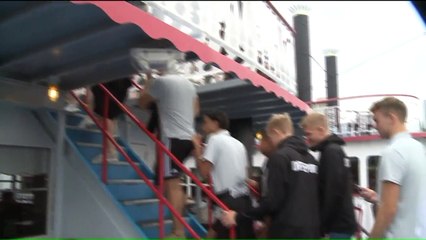 Descargar video: Riverboat Captain Retiring After Nearly Five Decades on the Mighty Mississippi