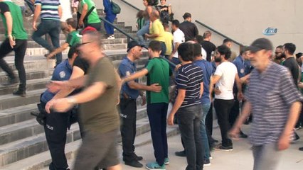 Kocaelispor yeni stadında ilk maçına çıktı