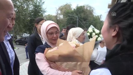 Emine Erdoğan, Bişkek Kırgız-Türk Dostluk Hastanesi'ni Ziyaret Etti - Bişkek