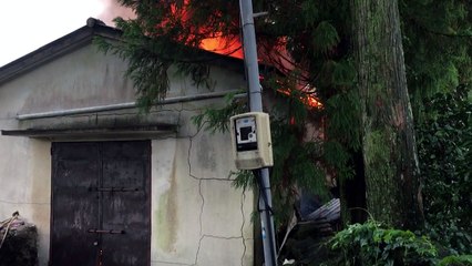 제주 감귤농장 창고 화재...한 동 전소 / YTN