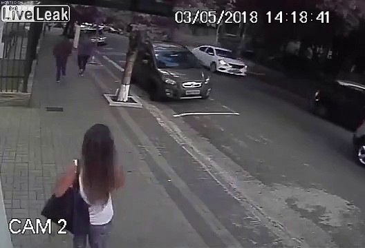 Ce voleur s'en prend à la mauvaise personne... Dommage