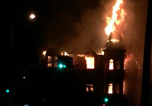 Woolloongabba's Broadway Hotel Goes Up in Flames