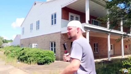 STRANGE CREATURE FOUND WHILE EXPLORING! THE RAKE? (23)