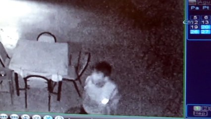 Para bulamayınca çay ve şeker çaldılar...Hırsızlar 4 gün arayla 2. kez aynı kafeye girdi