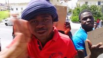 مهاجرون أفارقة من جنوب الصحراء يحتجون على حملة ترحيل من طنجة