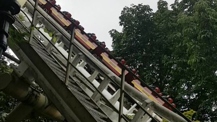 10m 상공에 멈춘 롤러코스터...화재도 잇따라 / YTN