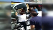 Trabzon Araçta Sıkışan Sürücüyü Kurtarmak İçin Seferber Oldular